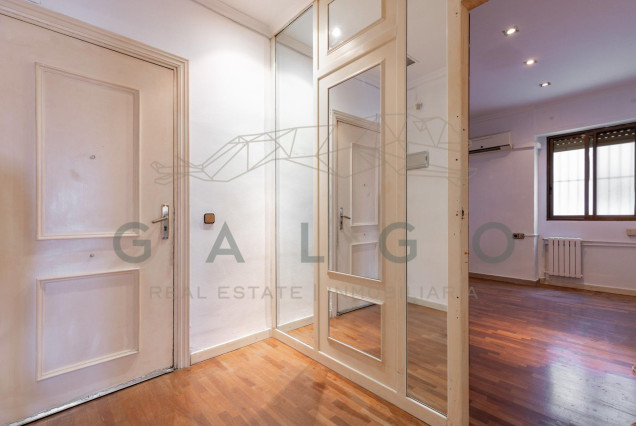 Sale - Flat - Valencia - Sant Francesc